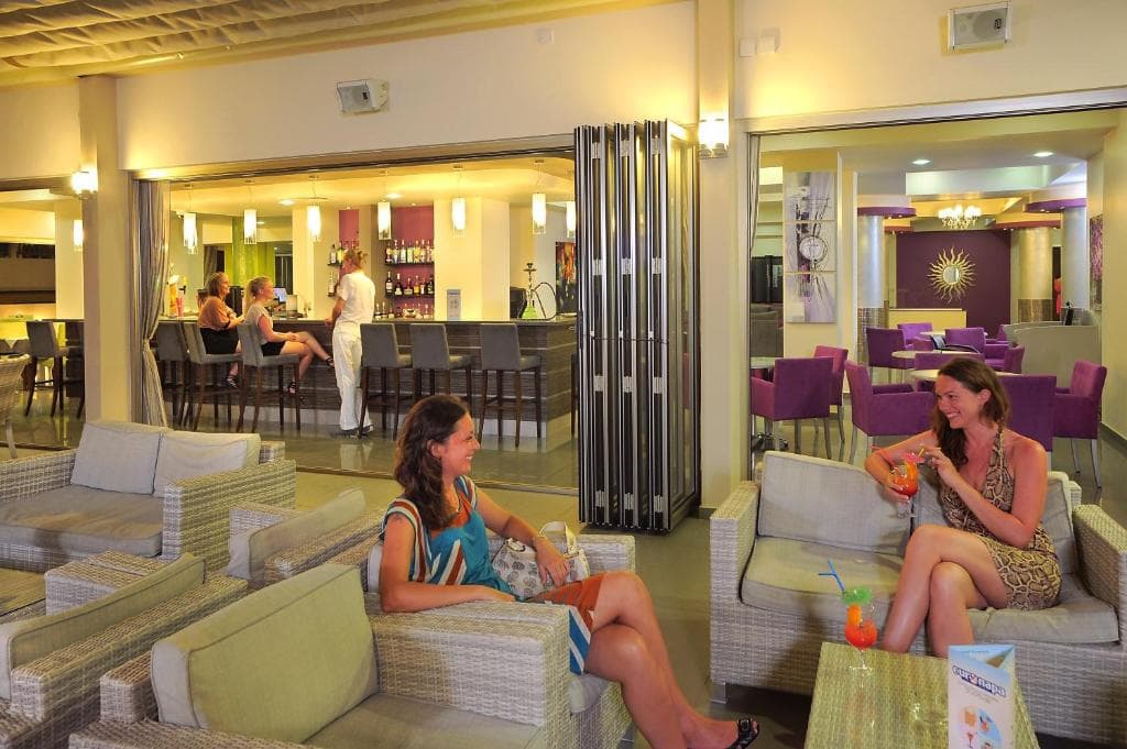 Hotel Euronapa Apartments - 21