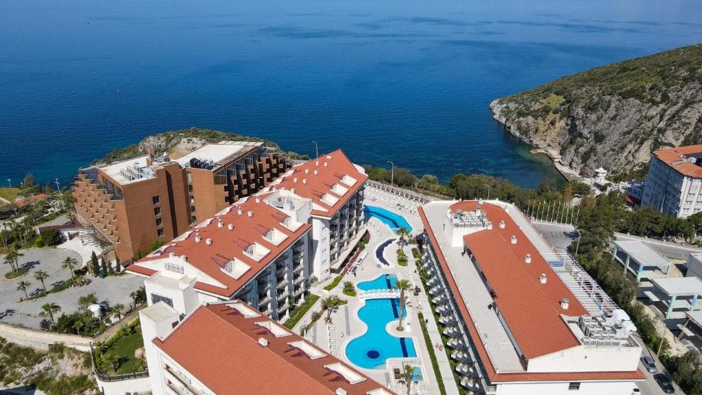 Hotel Ramada and Suites By Wyndham Kusadasi - 22