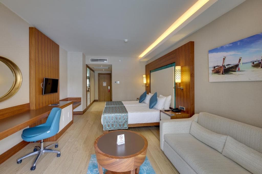 Hotel Ramada and Suites By Wyndham Kusadasi - 29