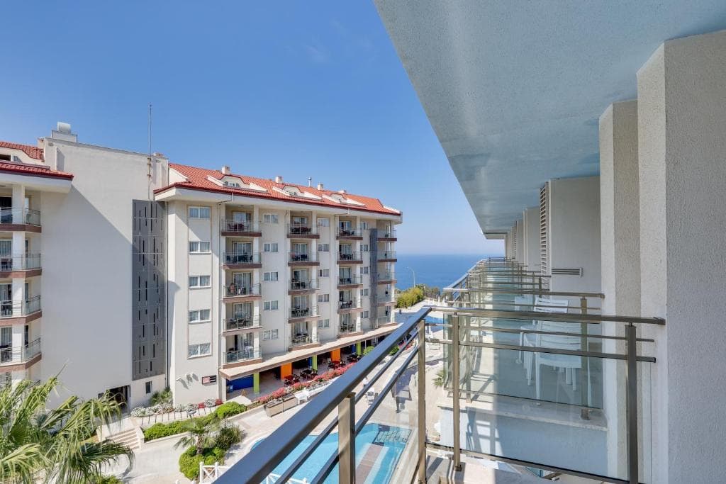 Hotel Ramada and Suites By Wyndham Kusadasi - 30