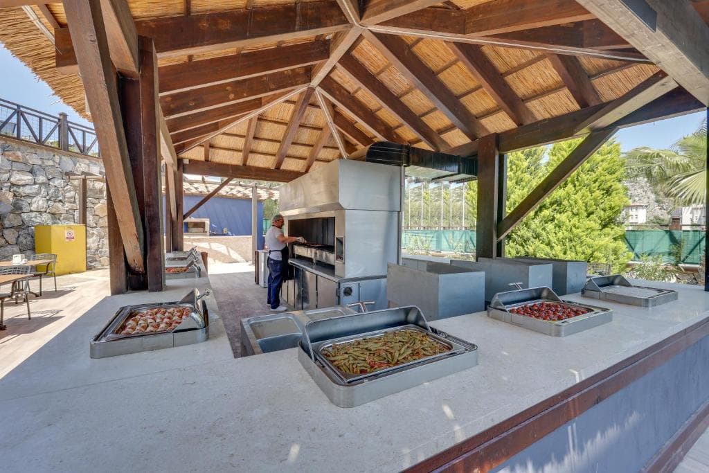 Hotel Ramada and Suites By Wyndham Kusadasi - 35