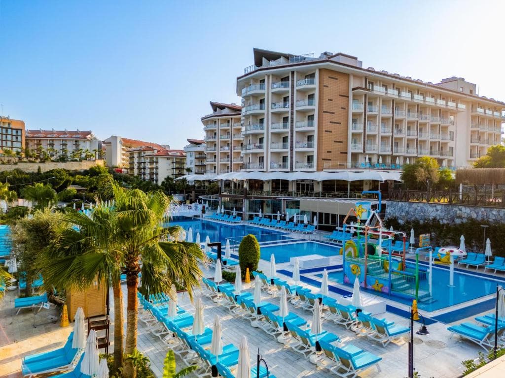 Charter Kusadasi - RAMADA RESORT KUSADASI & GOLF
