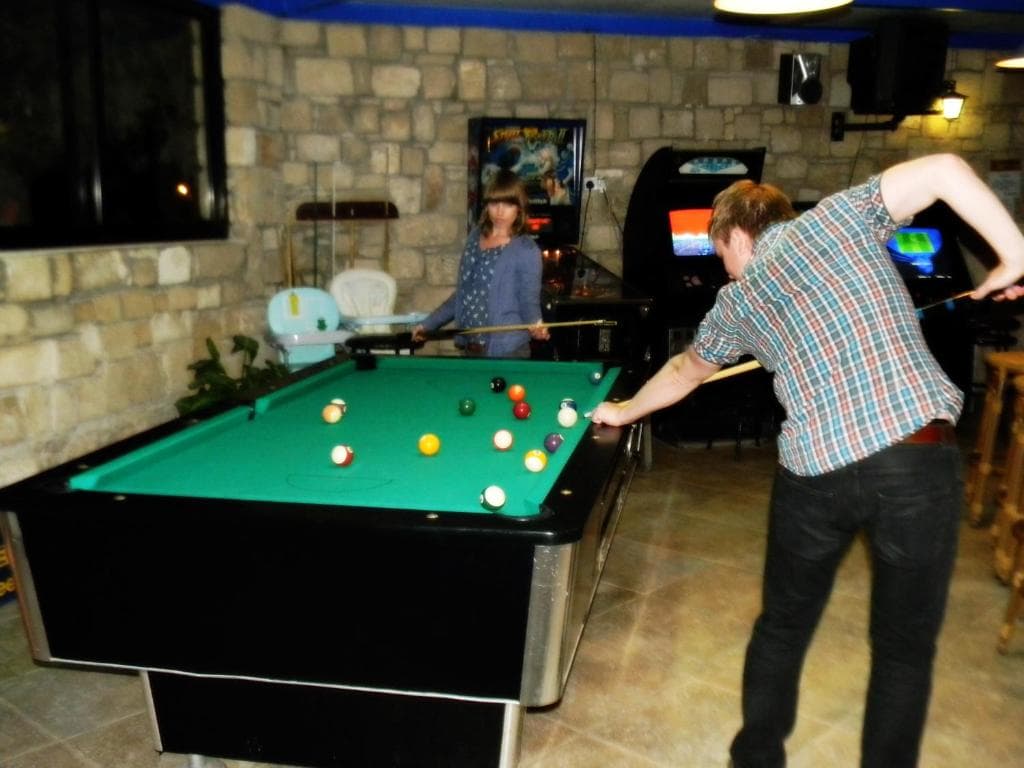 Hilltop Gardens Hotel Apartments - 22