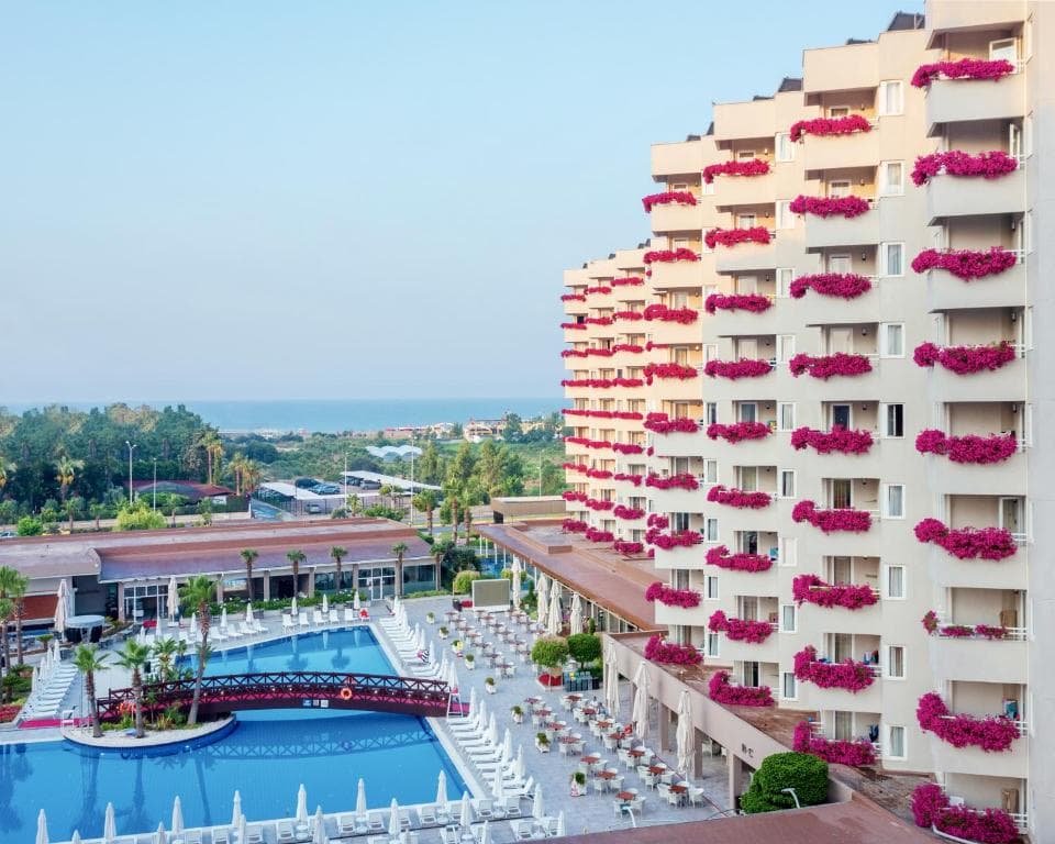 Charter Antalya - GRAND PARK LARA HOTEL