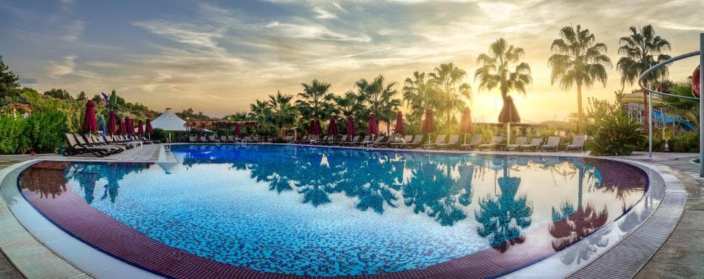 Justiniano Deluxe Resort - 3