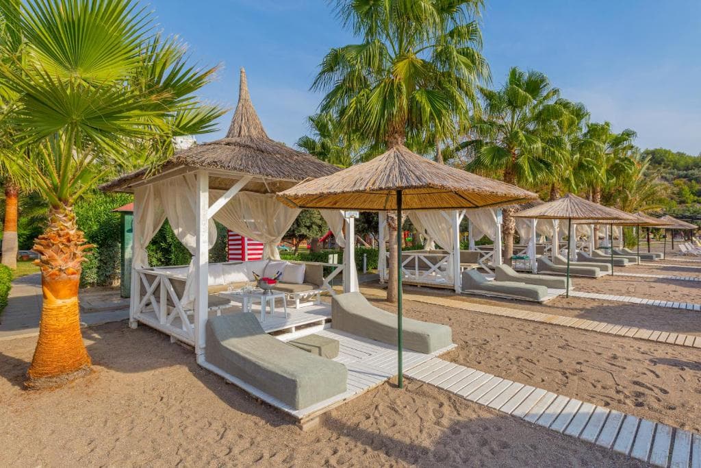 Justiniano Deluxe Resort - 12