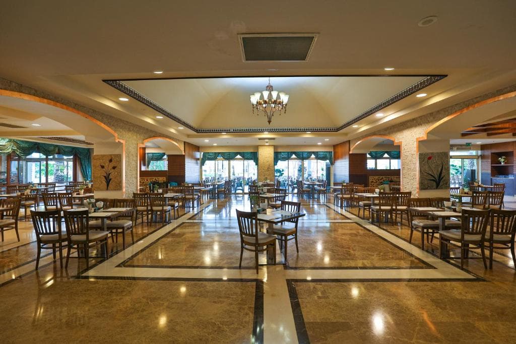 Crystal Family Resort and Spa - 26