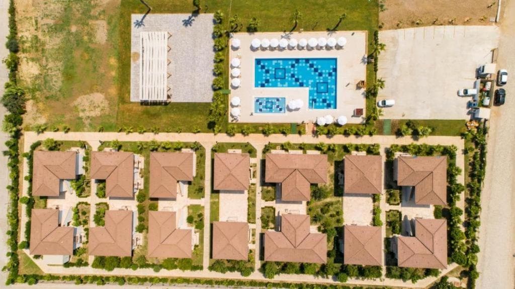 Crystal Boutique Beach Resort - 13