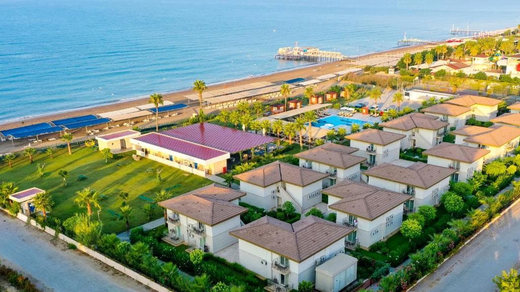 Crystal Boutique Beach Resort - 15