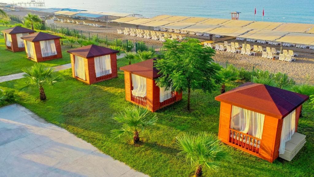 Crystal Boutique Beach Resort - 19