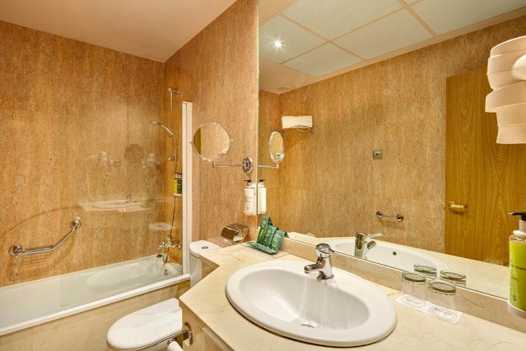 Hotel Sercotel Alcala 611 - 25