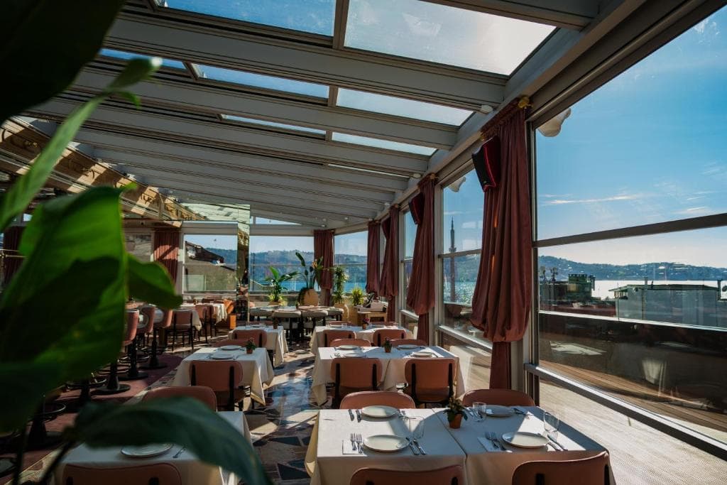 Crowne Plaza Istanbul - Ortakoy Bosphorus by IHG - 6