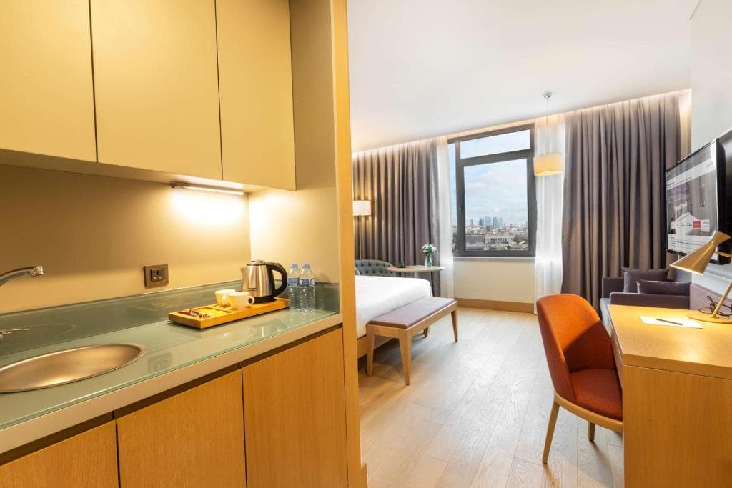 Radisson Hotel Istanbul Harbiye - 4