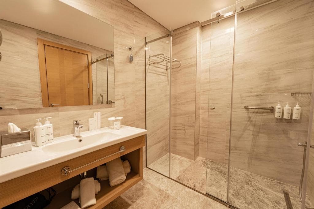 Radisson Hotel Istanbul Harbiye - 35