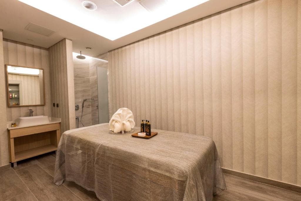 Radisson Hotel Istanbul Harbiye - 42