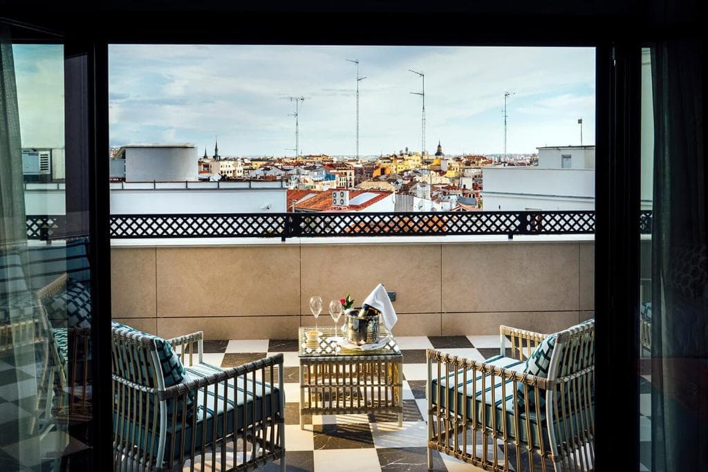 Hotel The First One Madrid Preciados