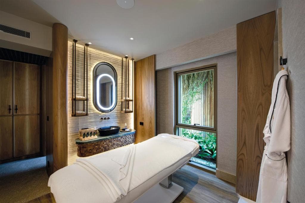 Hotel Regnum The Crown - 18