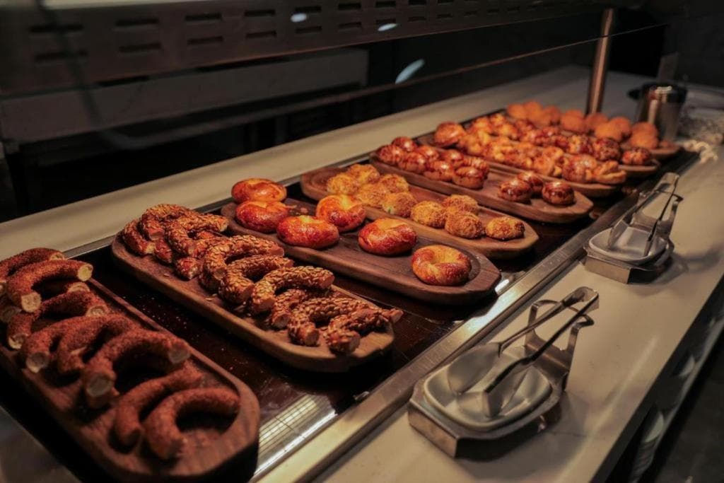 Hotel Regnum The Crown - 31