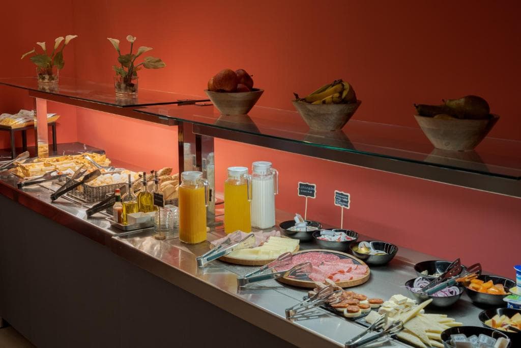 Hotel LIVVO La Escarlata - 16