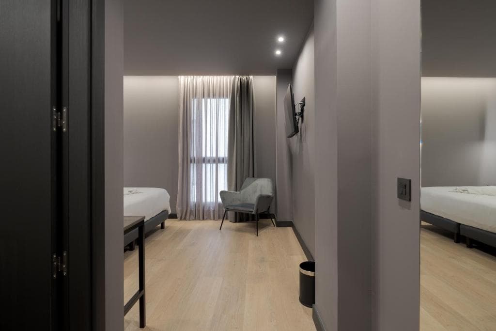 Hotel LIVVO La Escarlata - 37