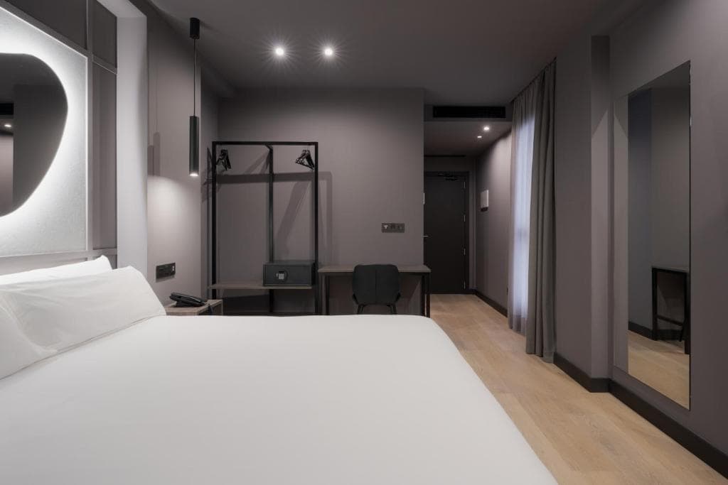 Hotel LIVVO La Escarlata - 40