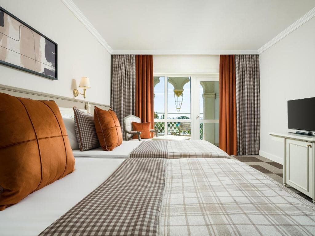 Hotel Kremlin Palace - 41