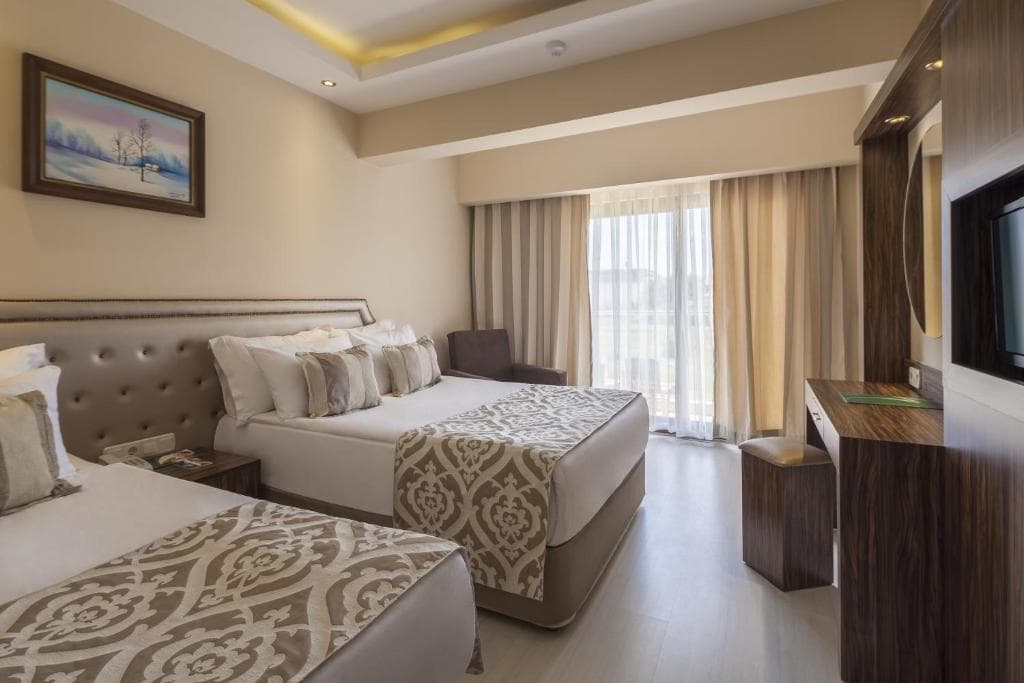 CLUB TURAN PRINCE WORLD - 26