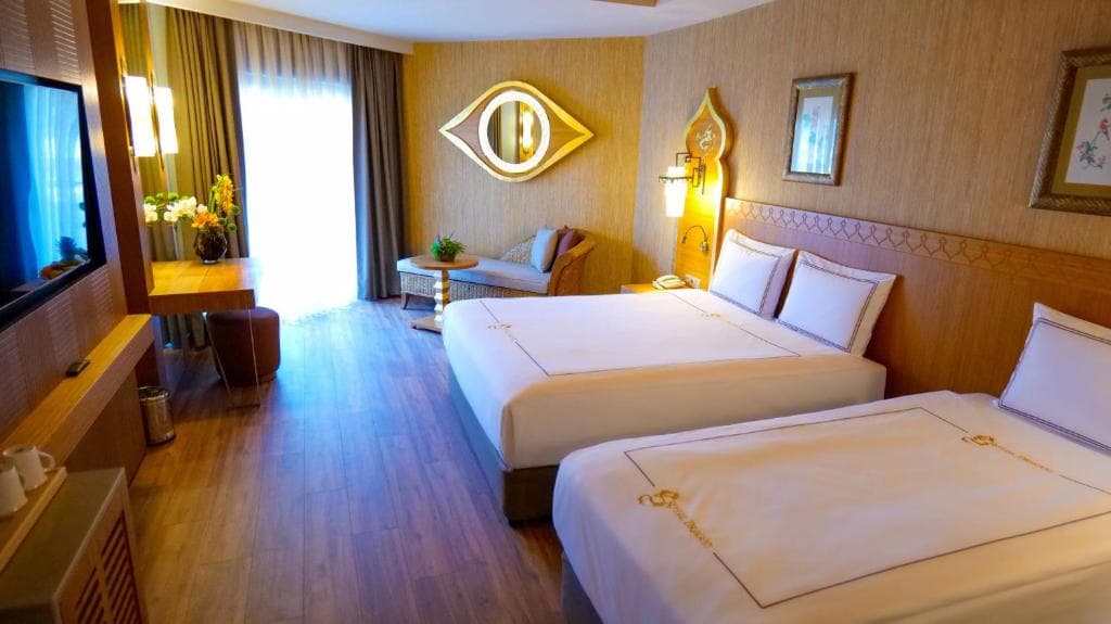 Hotel Royal Dragon - 38