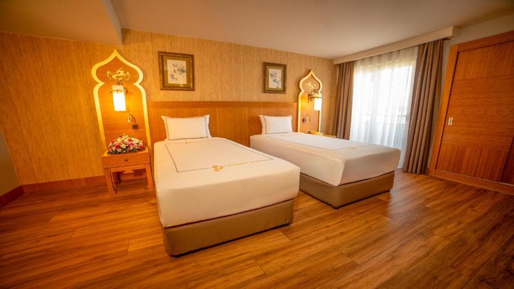 Hotel Royal Dragon - 41