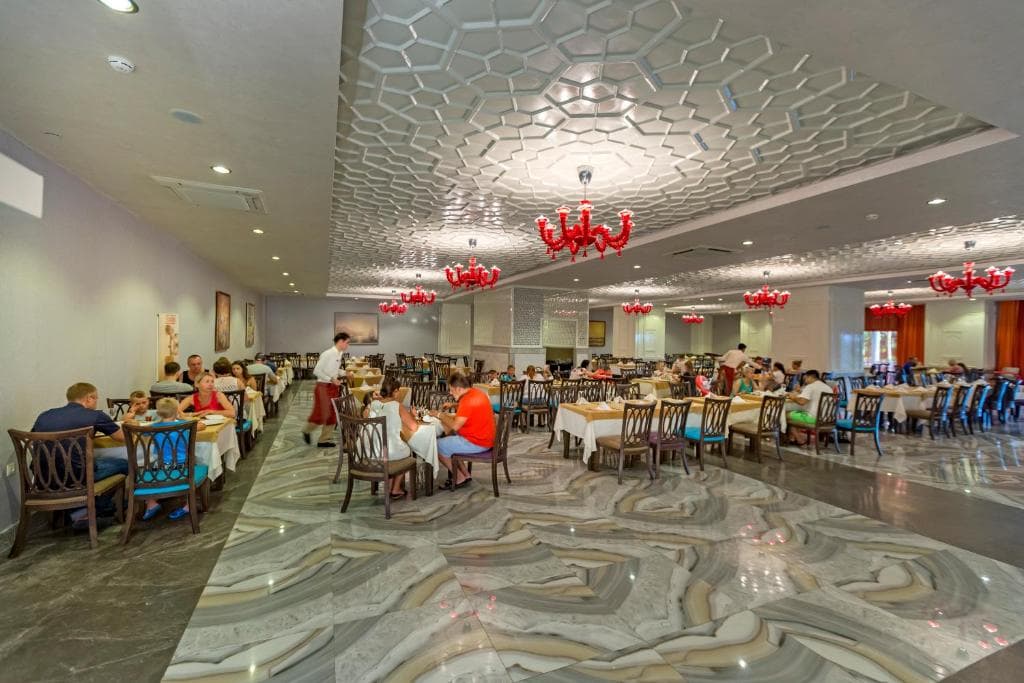 Hotel Royal Taj Mahal - 43