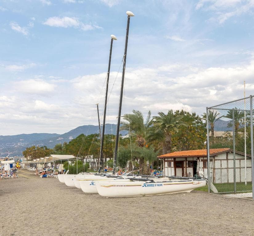 Labranda Alantur - 6