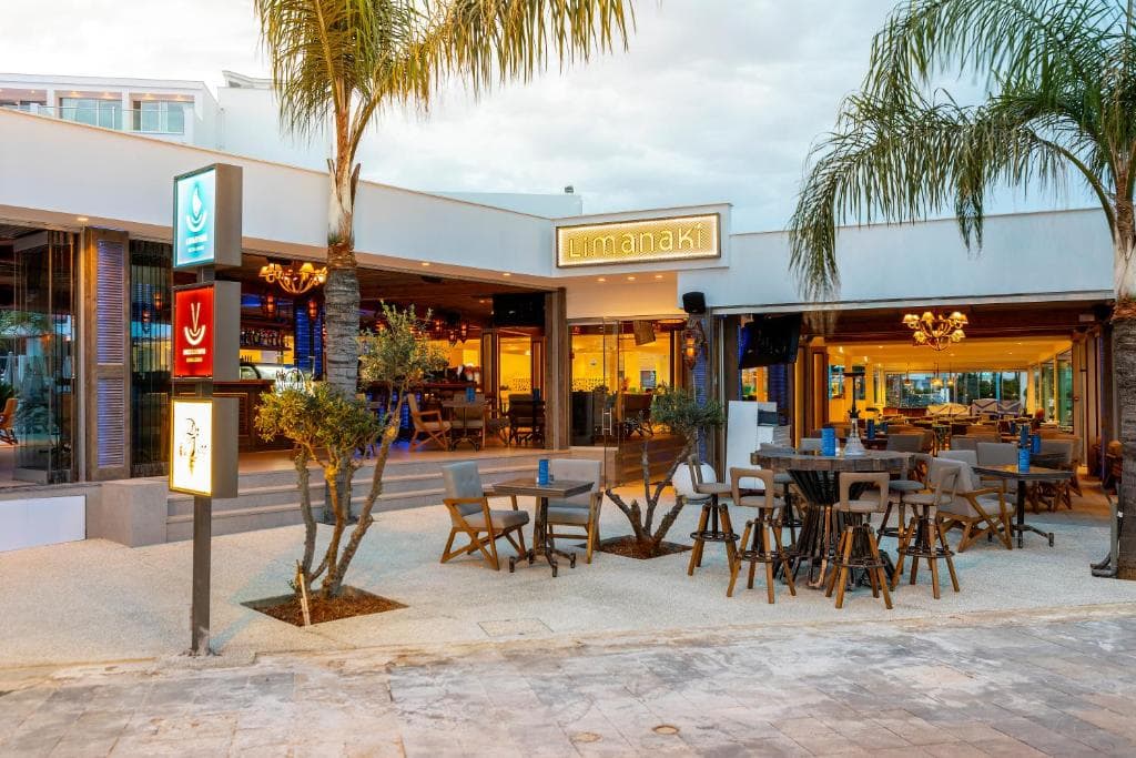 Limanaki Beach Hotel & Suites - 17