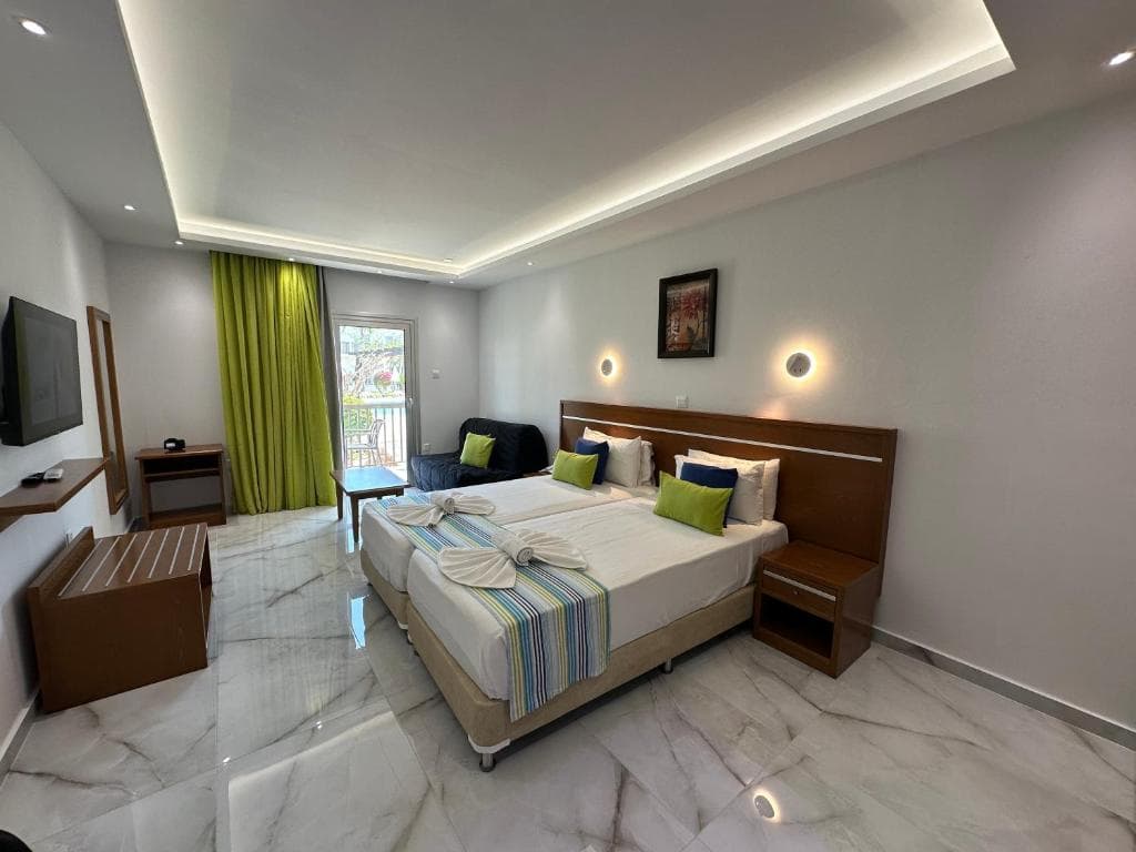 Loutsiana Deluxe Apartments - 42