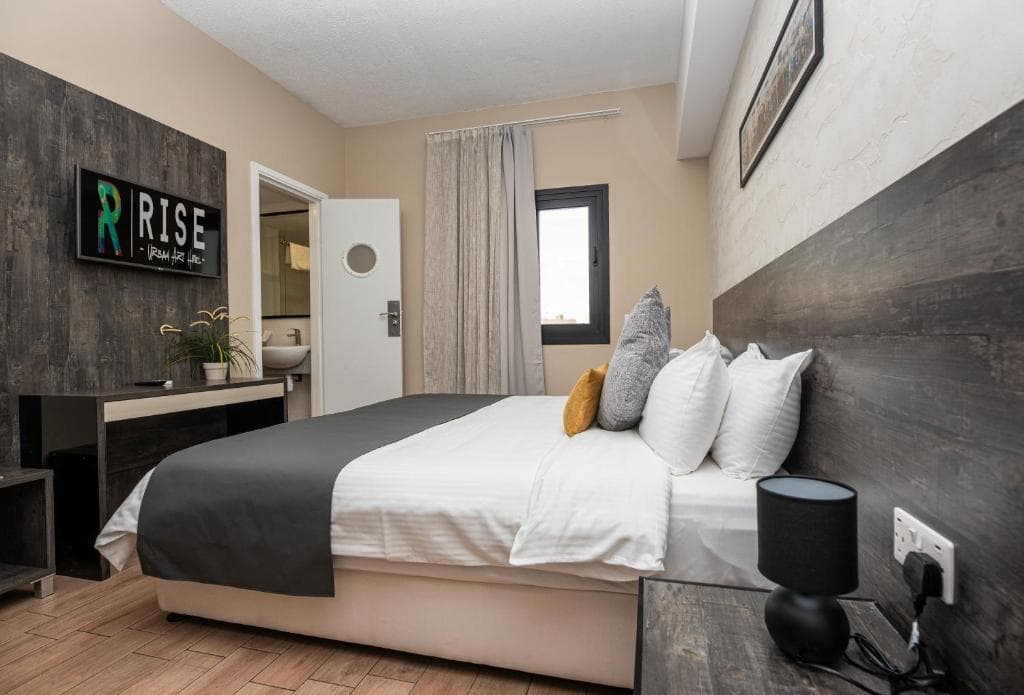 Rise Street Art Hotel - 3