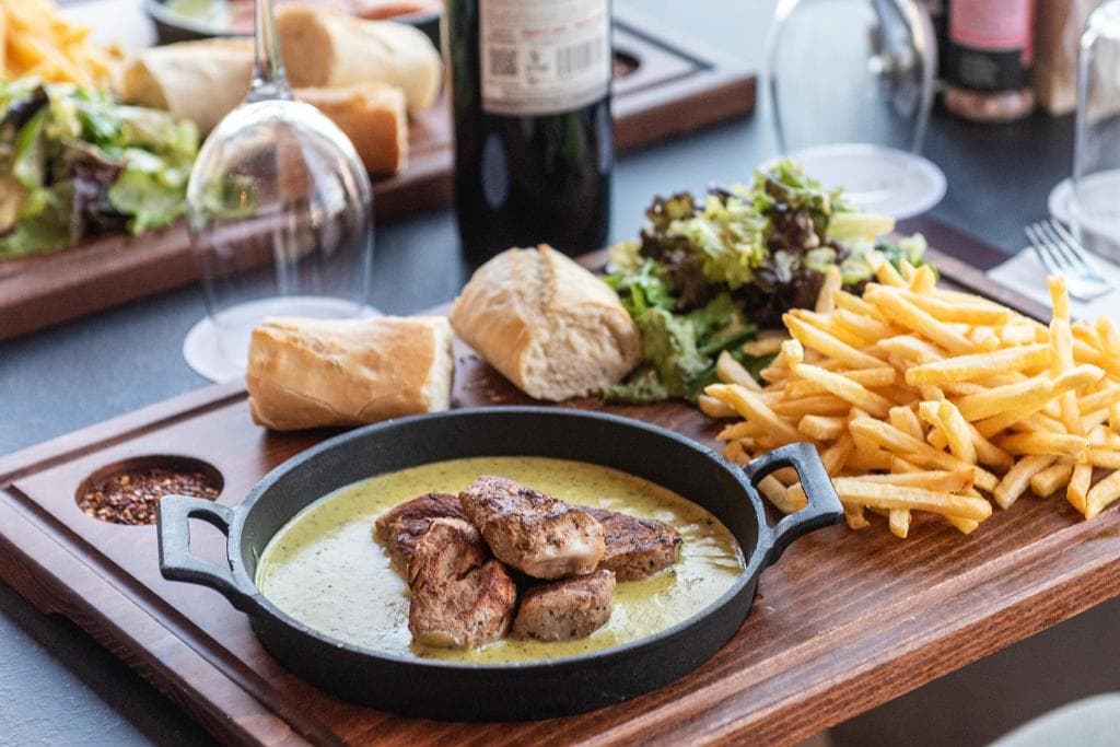 Rise Street Art Hotel - 16