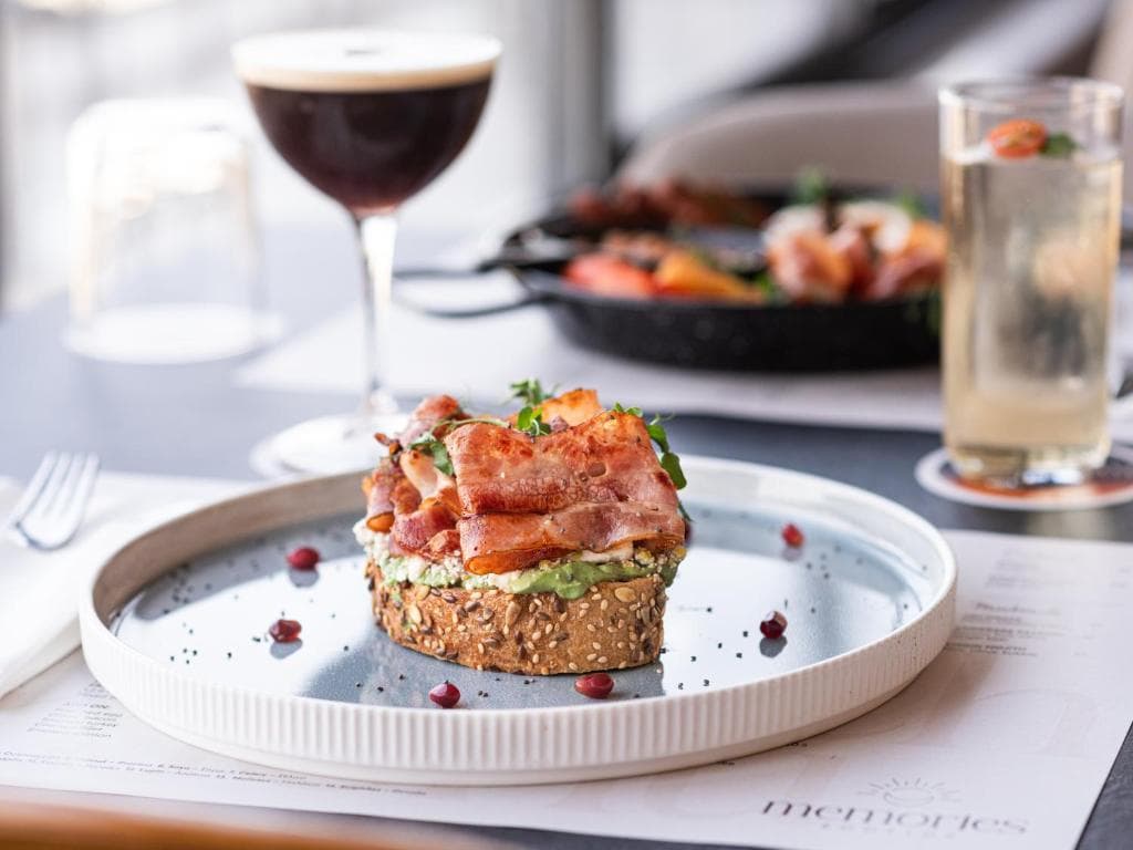 Rise Street Art Hotel - 18