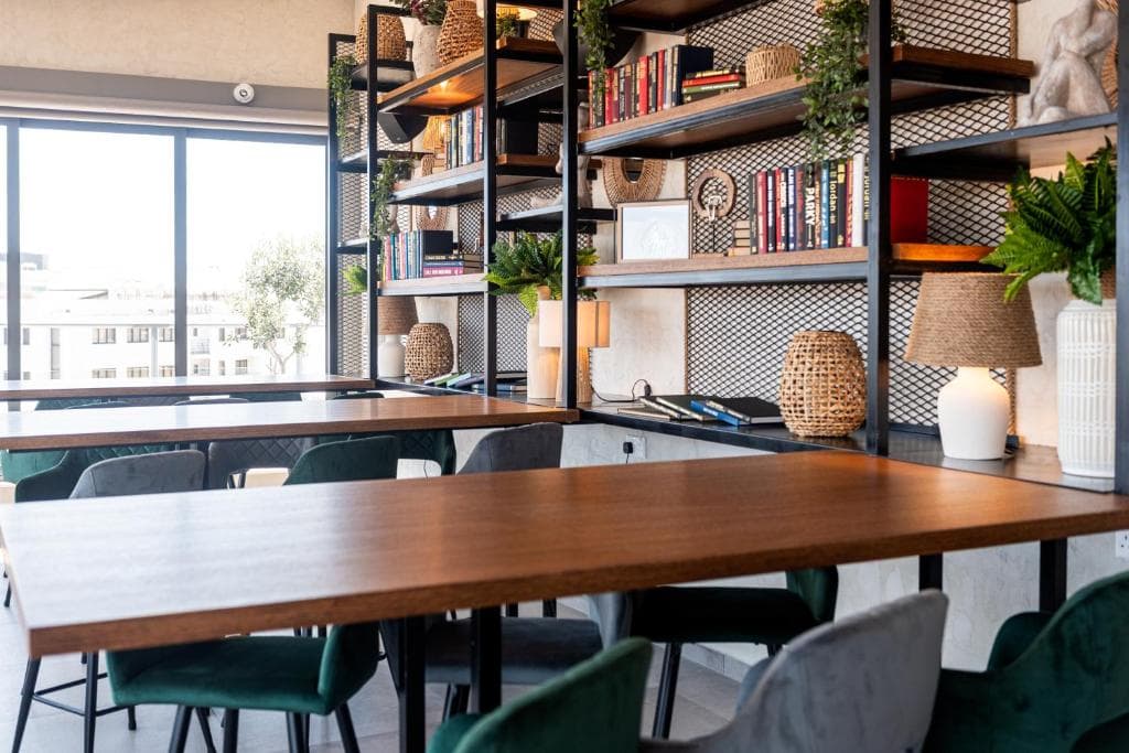 Rise Street Art Hotel - 32