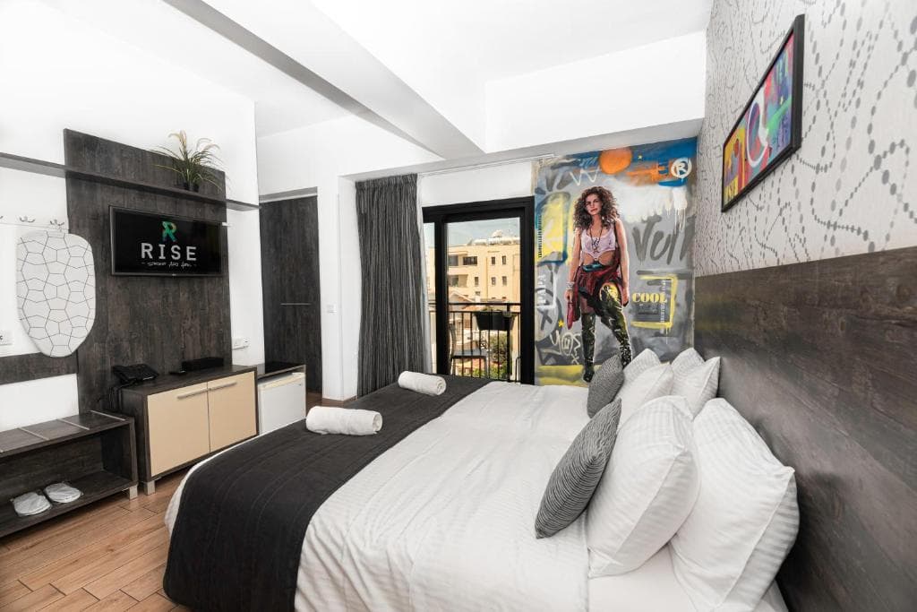 Rise Street Art Hotel - 38