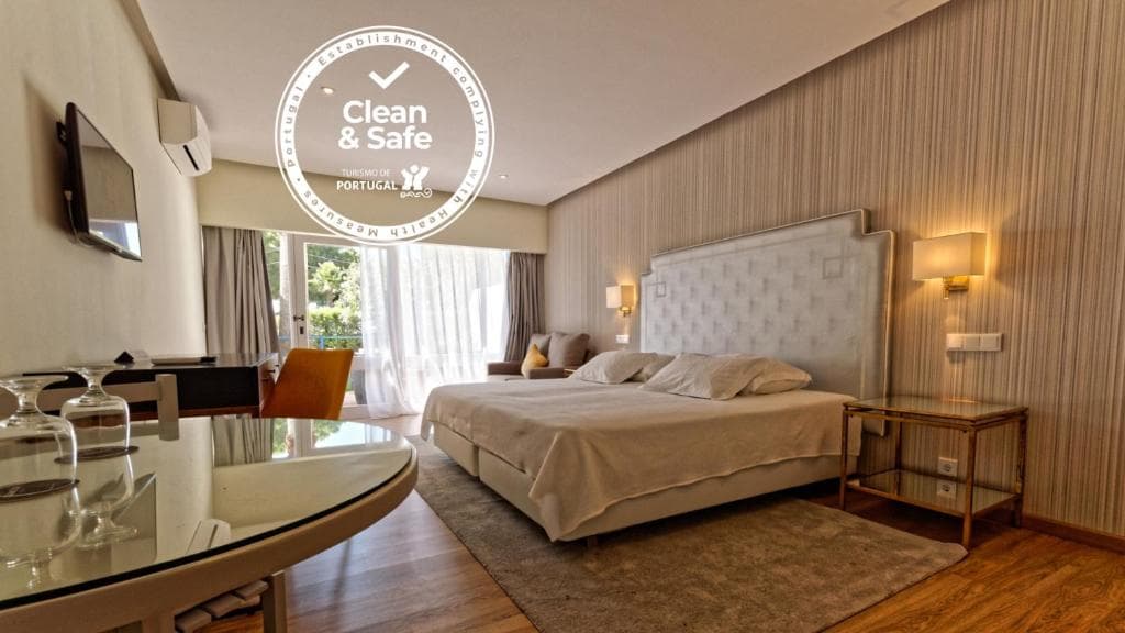 Carvoeiro Hotel - 2