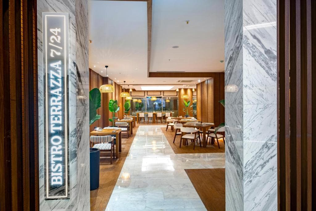 Rubi Platinum Sign - 18