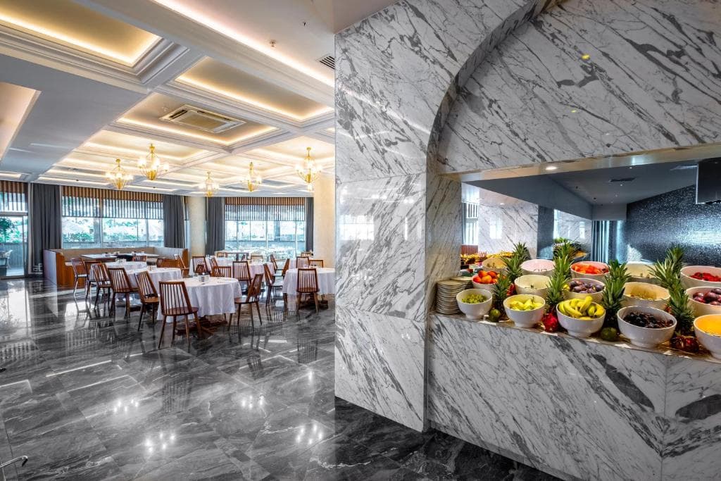 Rubi Platinum Sign - 23