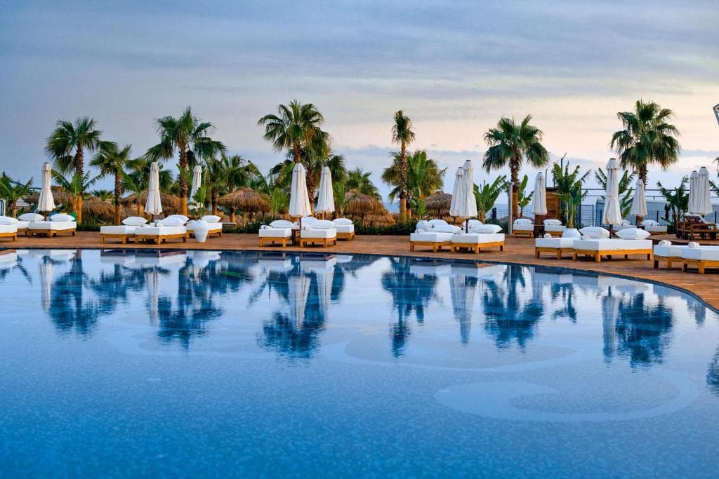 Rubi Platinum Sign - 32