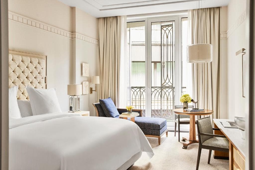 Four Seasons Hotel Madrid - 17