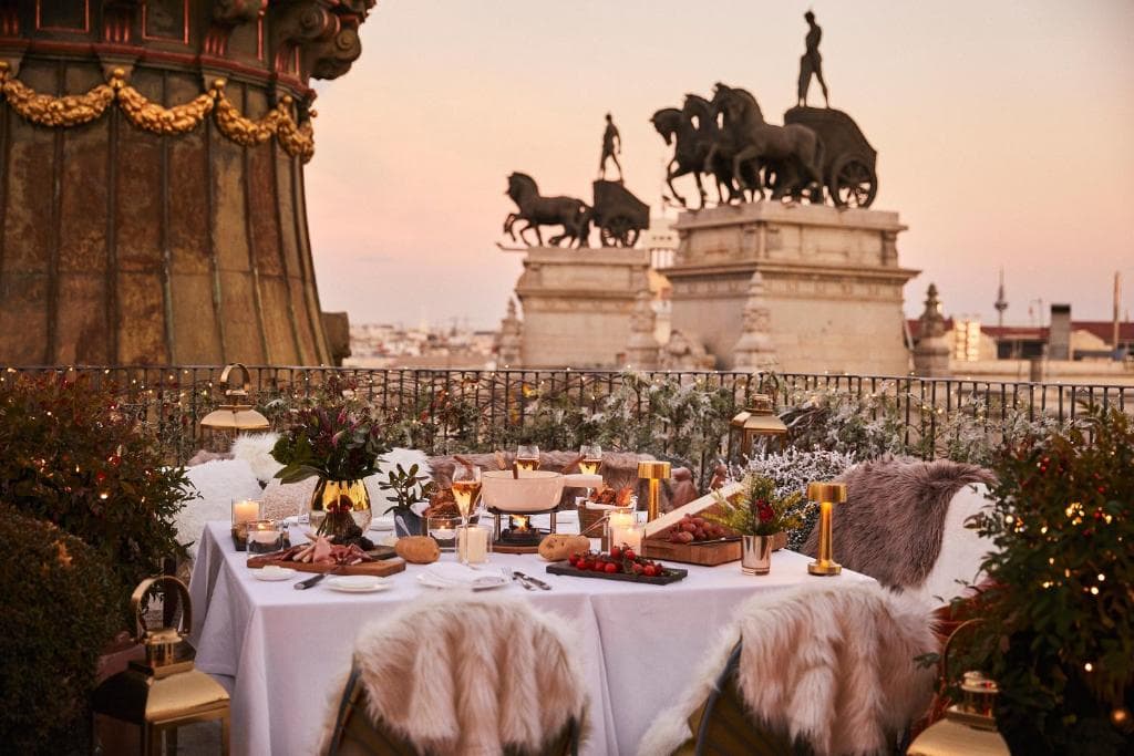 Four Seasons Hotel Madrid - 43