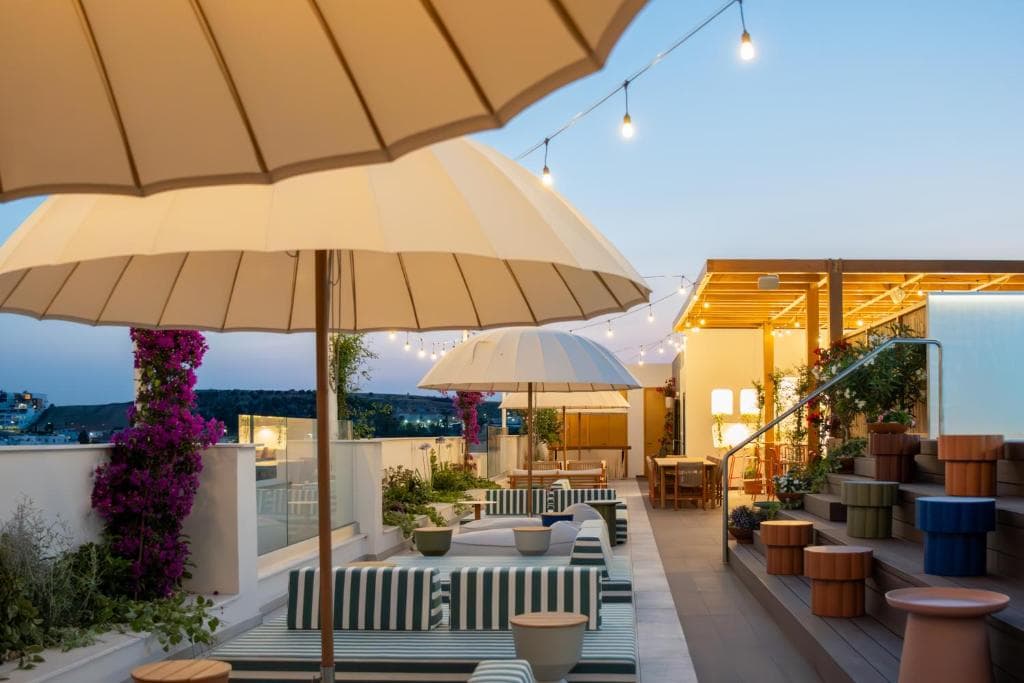 LIV & CO Suites & Villas - 2