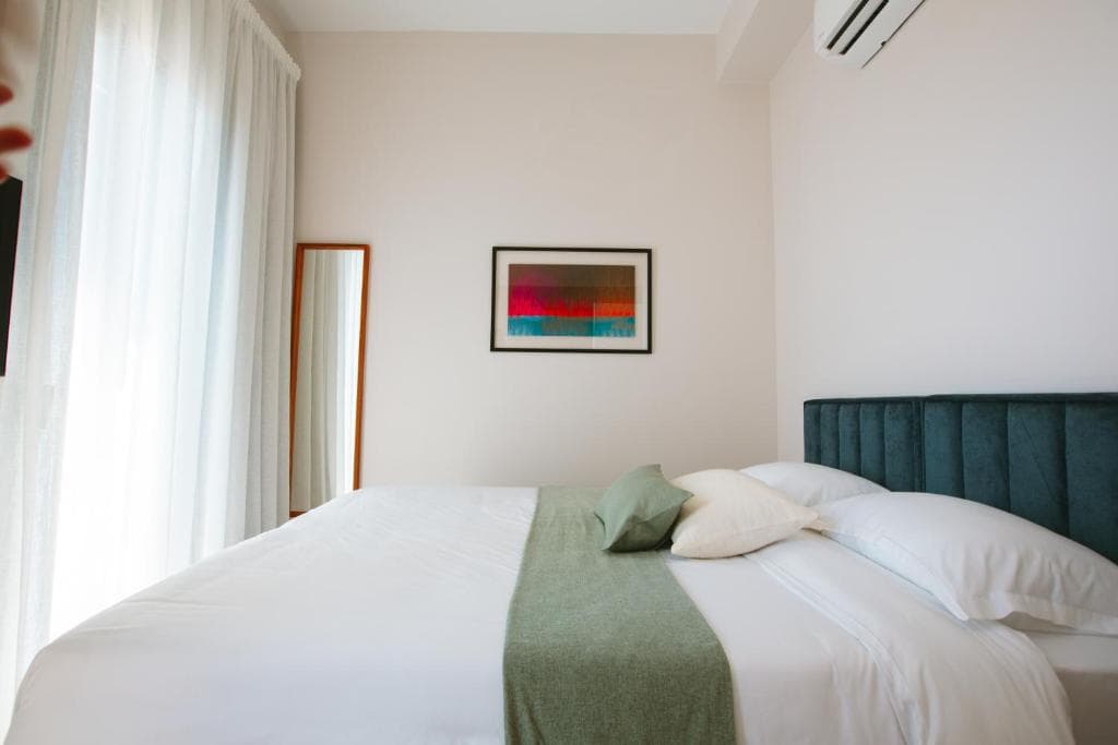 LIV & CO Suites & Villas - 18