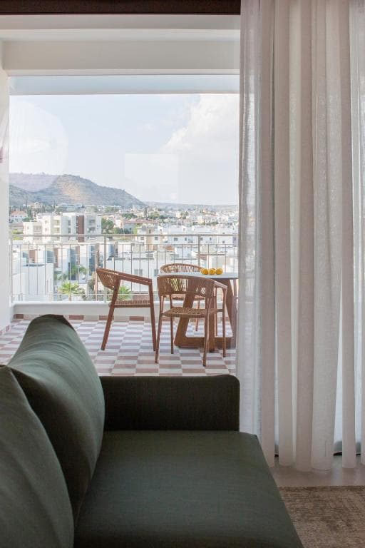 LIV & CO Suites & Villas - 23