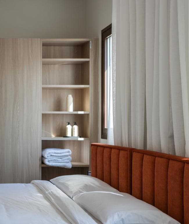 LIV & CO Suites & Villas - 33