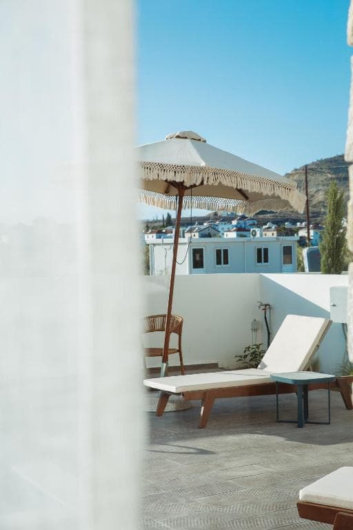 LIV & CO Suites & Villas - 35