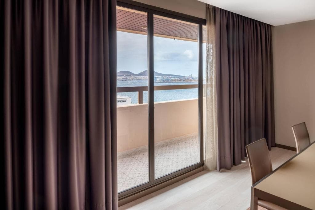 AC Hotel Iberia Las Palmas by Marriott - 10